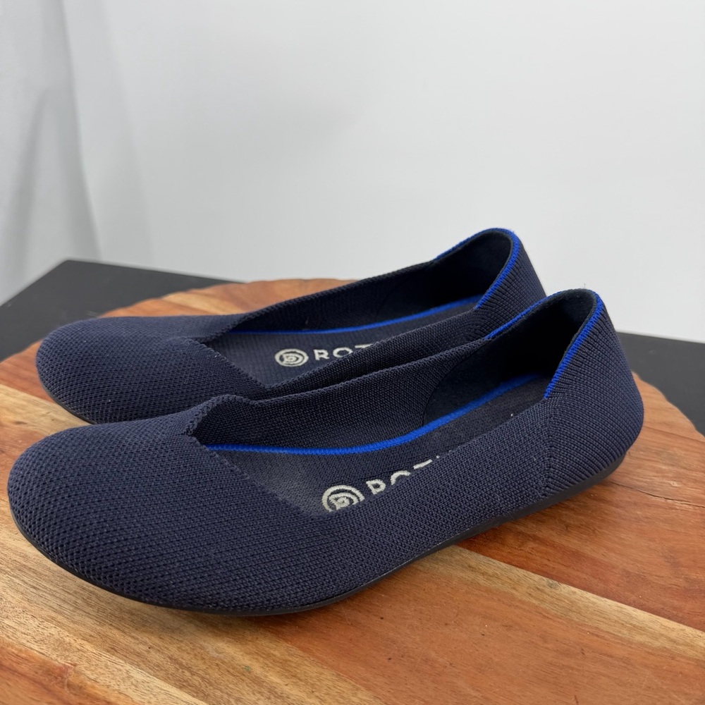 Rothy's The Flat rounded-toe ballet flats‎ in Maritime Navy Sz 6